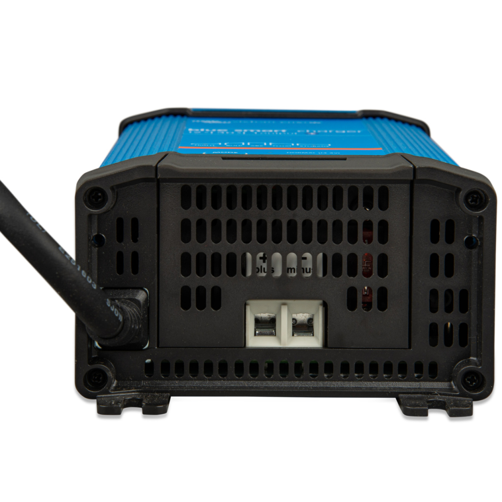 BBAtechniek - Victron Blue Smart IP22 acculader 12/30 (1) (1x)