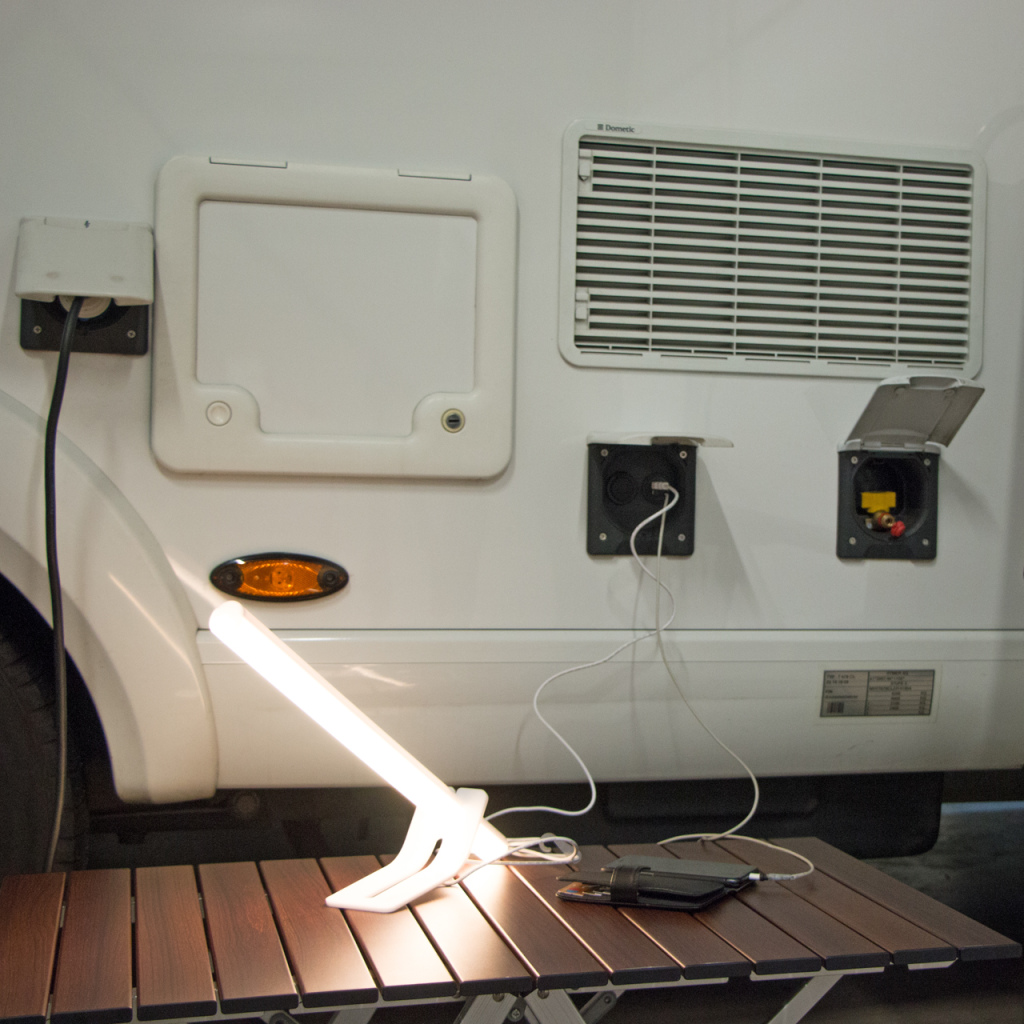 BBAtechniek - CEE 230V aansluiting Fiat Bianco wit 210 (1x)