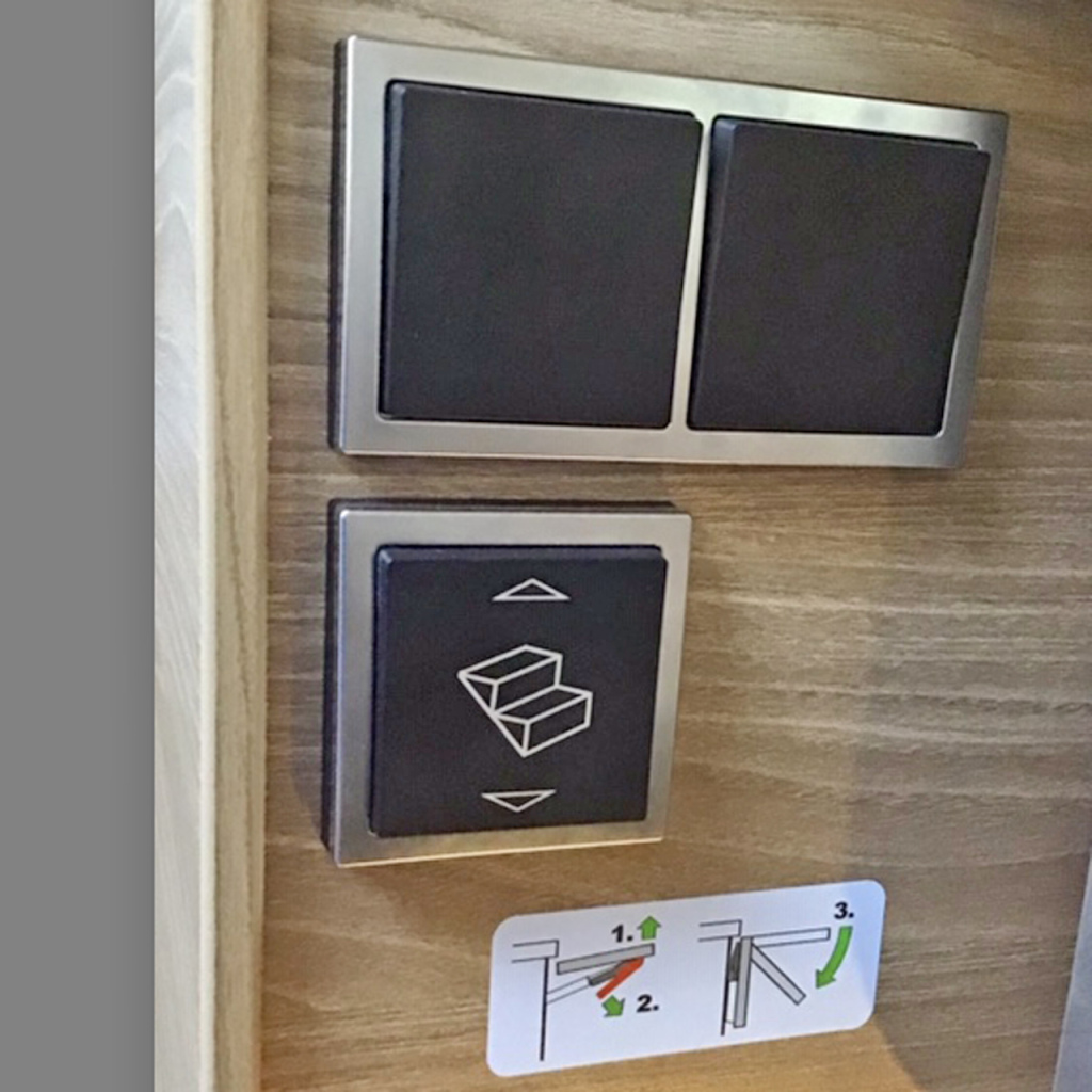 BBAtechniek - Trapschakelaar lei-grijs 12V S20.000 (1x)